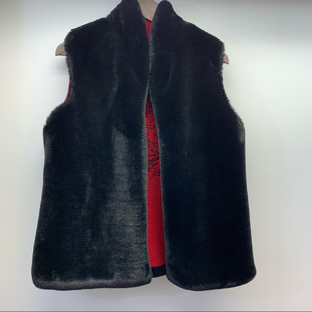 Women’s Faux Fur Reversible Vest